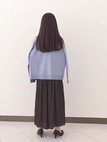 自由区 L スタッフ コーディネート画像