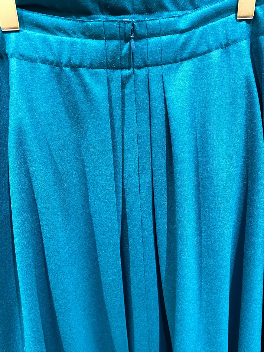 自由区 L 中島 コーディネート画像