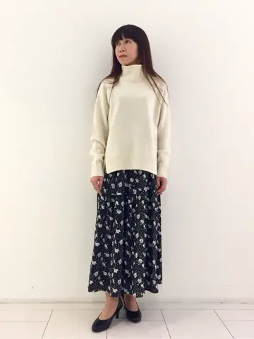 自由区 L スタッフ コーディネート画像