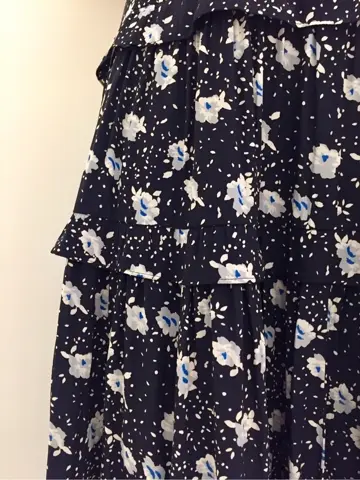 自由区 L スタッフ コーディネート画像