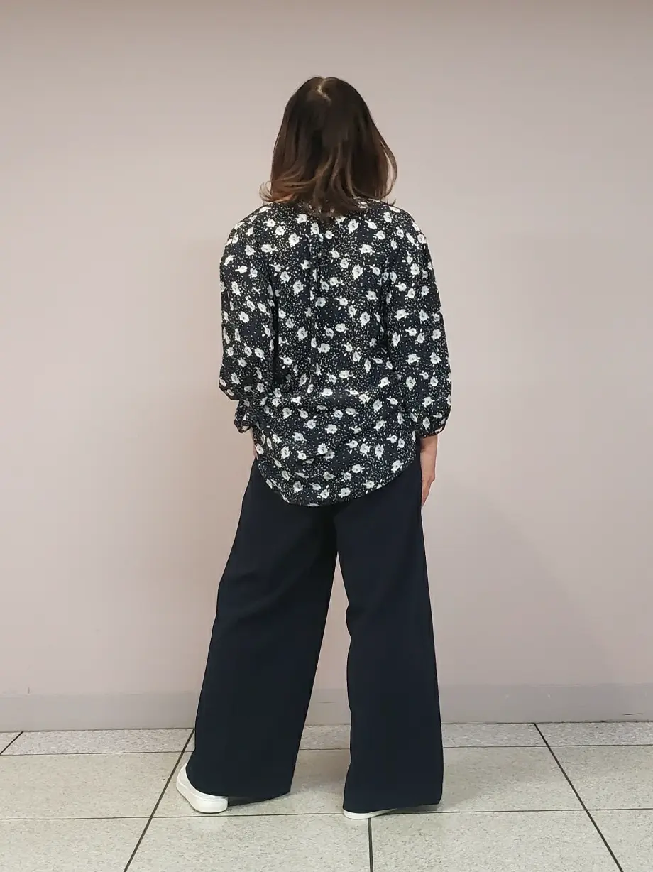 自由区 L 山崎 コーディネート画像