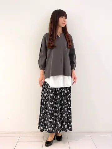 自由区 L スタッフ コーディネート画像