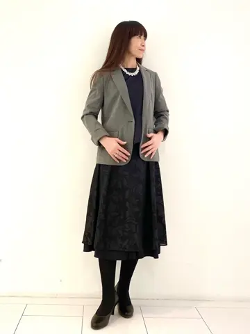 自由区 L スタッフ コーディネート画像