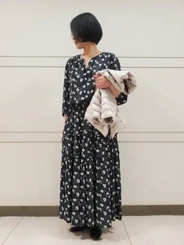 自由区 L スタッフ コーディネート画像