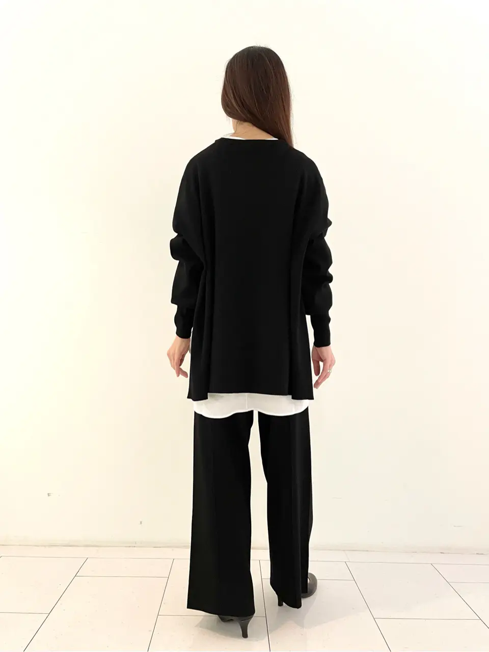 自由区 L スタッフ コーディネート画像