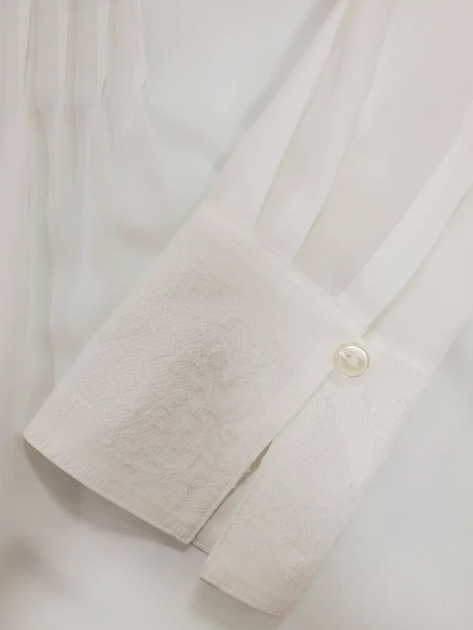 自由区 L スタッフ コーディネート画像