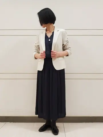 自由区 L スタッフ コーディネート画像