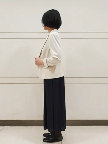 自由区 L スタッフ コーディネート画像