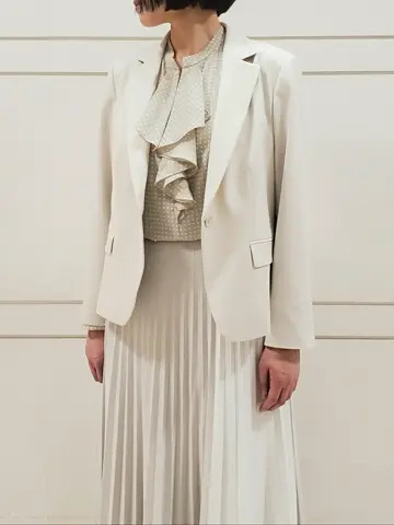 自由区 L スタッフ コーディネート画像