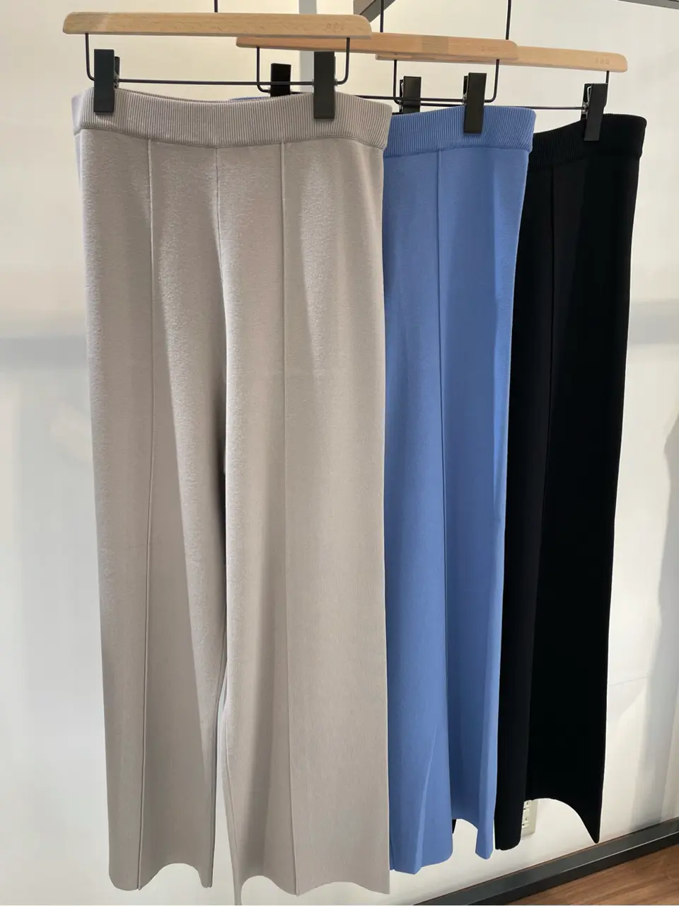 自由区 L スタッフ コーディネート画像