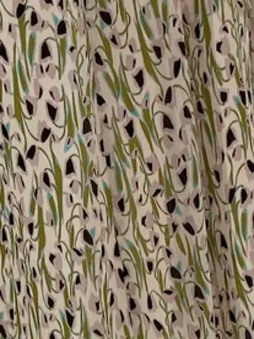 自由区 L 中島 コーディネート画像