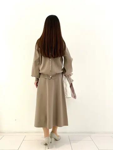 自由区 L スタッフ コーディネート画像