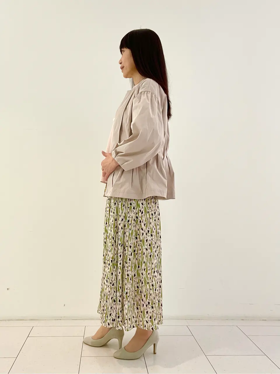 自由区 L スタッフ コーディネート画像