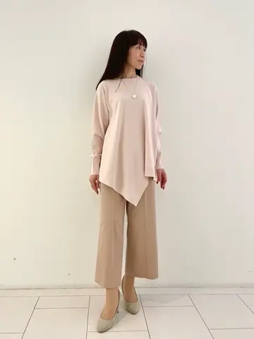 自由区 L スタッフ コーディネート画像