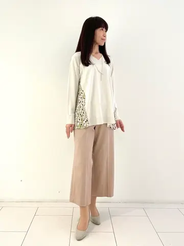 自由区 L スタッフ コーディネート画像