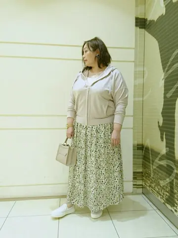 自由区 L 藤原 コーディネート画像