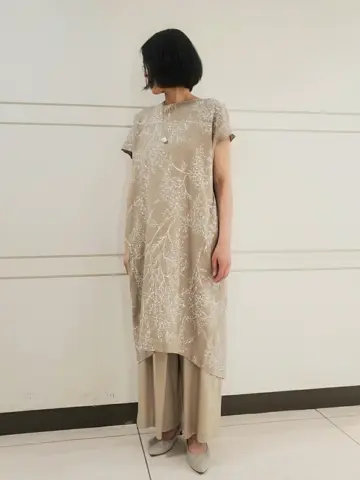 自由区 L スタッフ コーディネート画像