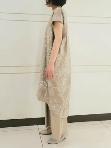 自由区 L スタッフ コーディネート画像