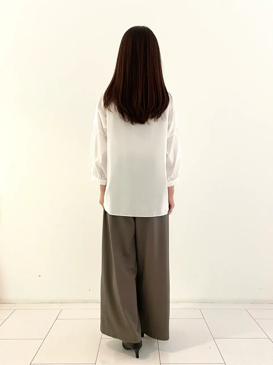 自由区 L スタッフ コーディネート画像