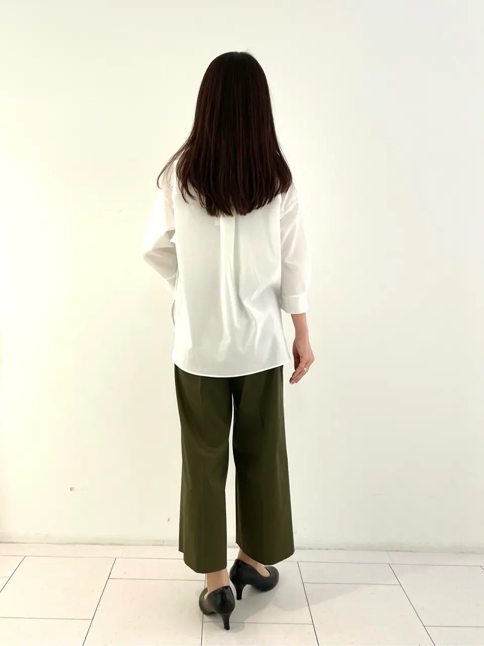 自由区 L スタッフ コーディネート画像