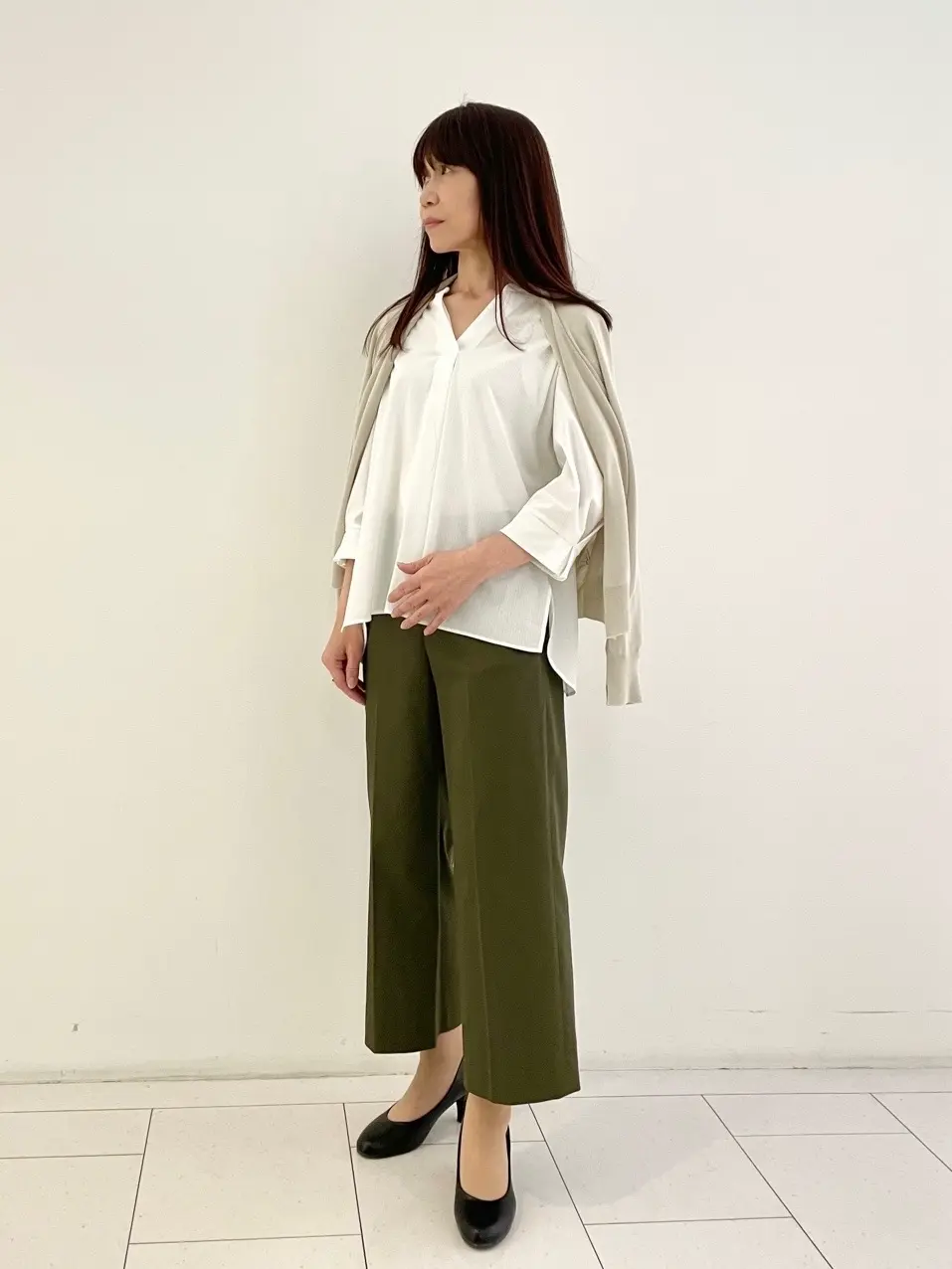 自由区 L スタッフ コーディネート画像