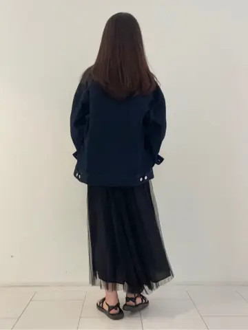 自由区 L スタッフ コーディネート画像