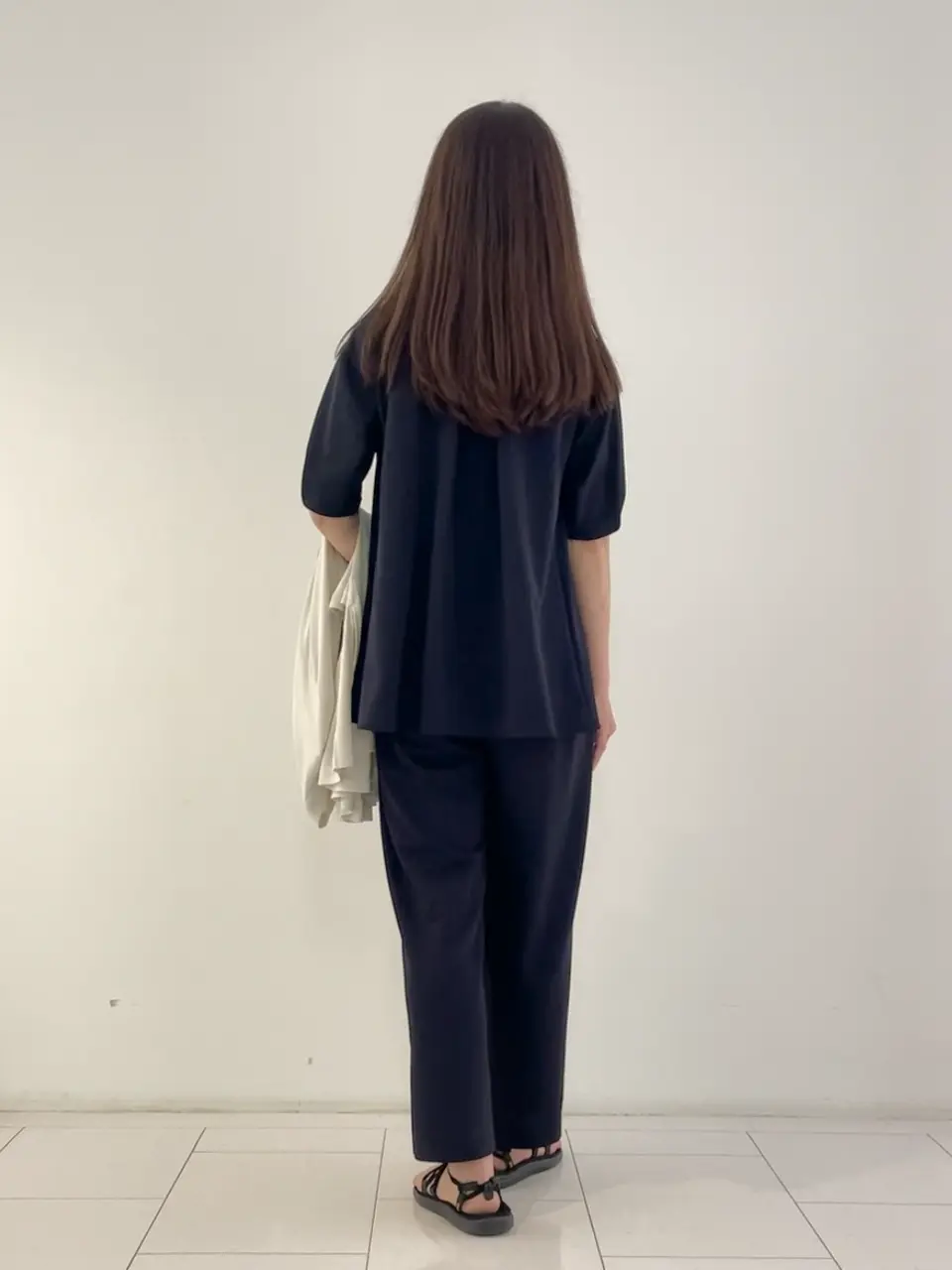 自由区 L スタッフ コーディネート画像