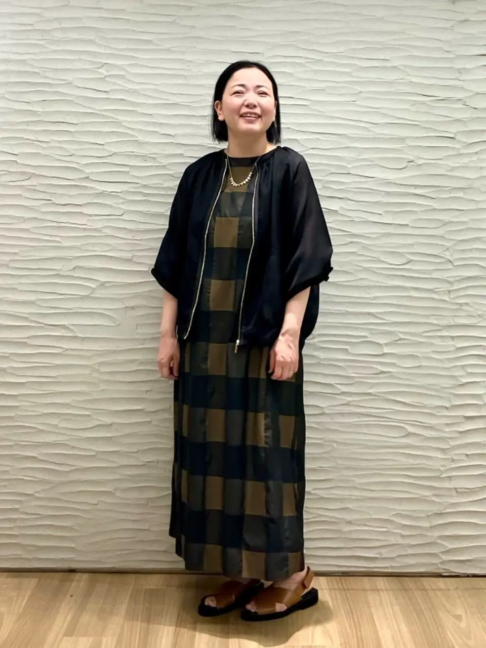 【自由区】XSサイズ　今季 完売 ブロンズチェックワンピース 自由区】XSサイズ 今季 完売 ブロンズチェックワンピース - メルカリ