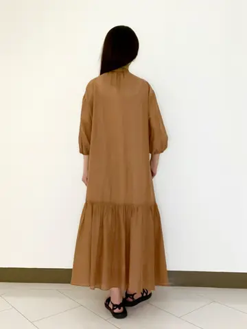 自由区 L スタッフ コーディネート画像