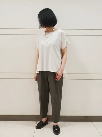 自由区 L スタッフ コーディネート画像