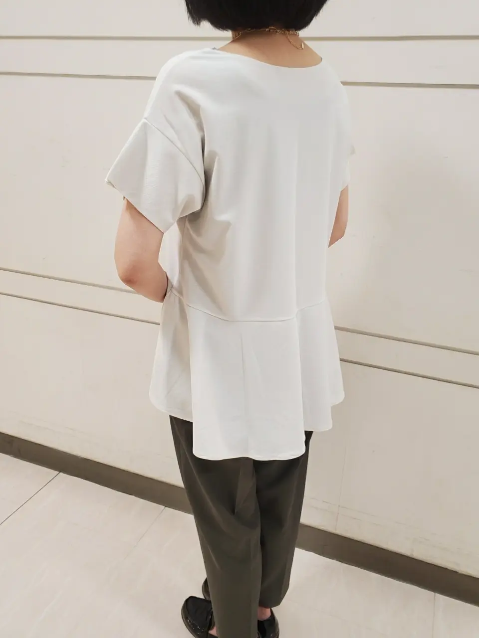 自由区 L スタッフ コーディネート画像