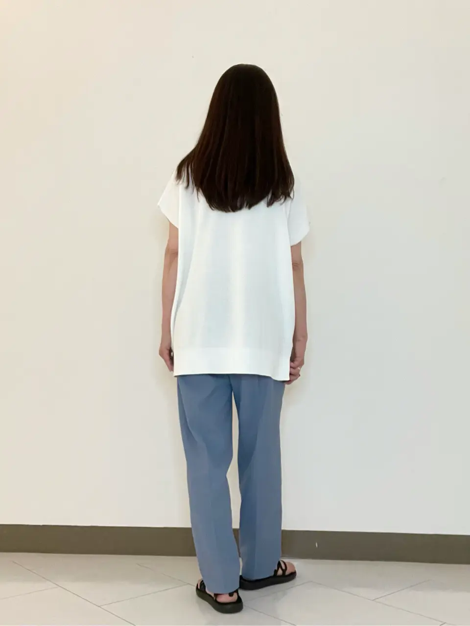 自由区 L スタッフ コーディネート画像