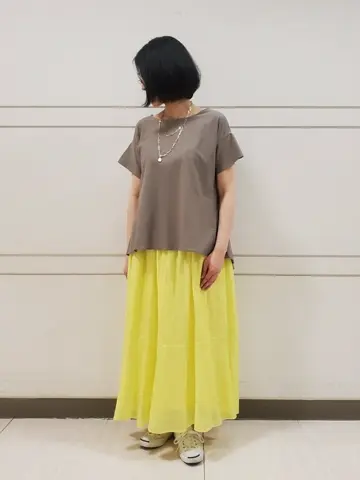 自由区 L スタッフ コーディネート画像