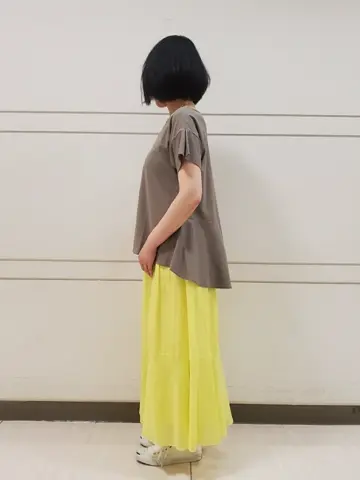 自由区 L スタッフ コーディネート画像