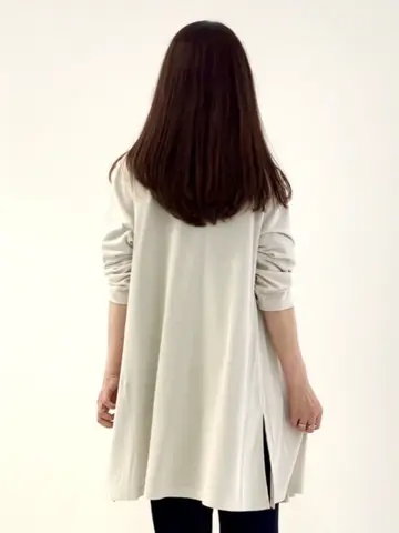 自由区 L スタッフ コーディネート画像