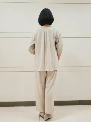 自由区 L スタッフ コーディネート画像