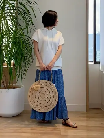 自由区 L 中島 コーディネート画像