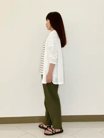 自由区 L スタッフ コーディネート画像