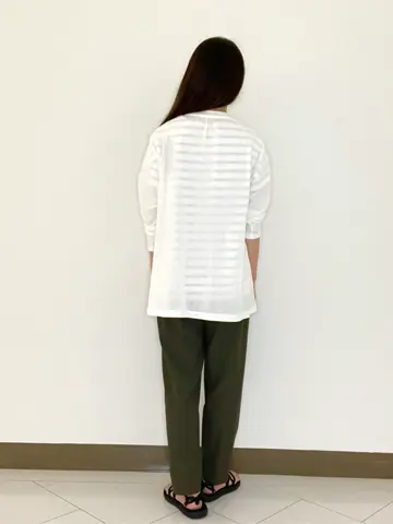 自由区 L スタッフ コーディネート画像