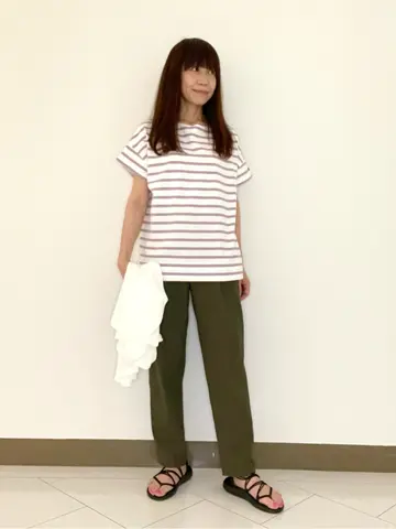 自由区 L スタッフ コーディネート画像