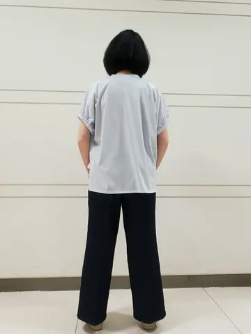 自由区 L スタッフ コーディネート画像