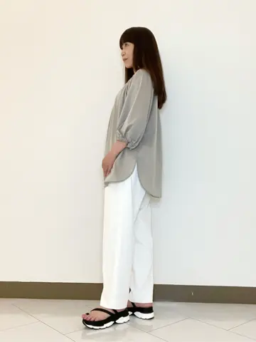 自由区 L スタッフ コーディネート画像