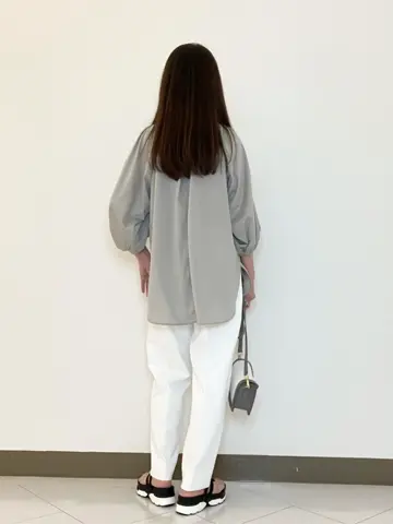 自由区 L スタッフ コーディネート画像