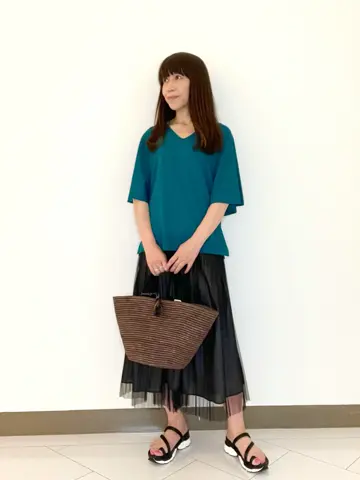 自由区 L スタッフ コーディネート画像