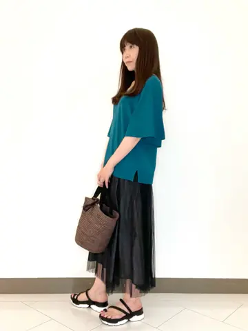 自由区 L スタッフ コーディネート画像