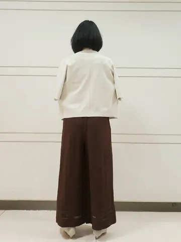 自由区 L スタッフ コーディネート画像