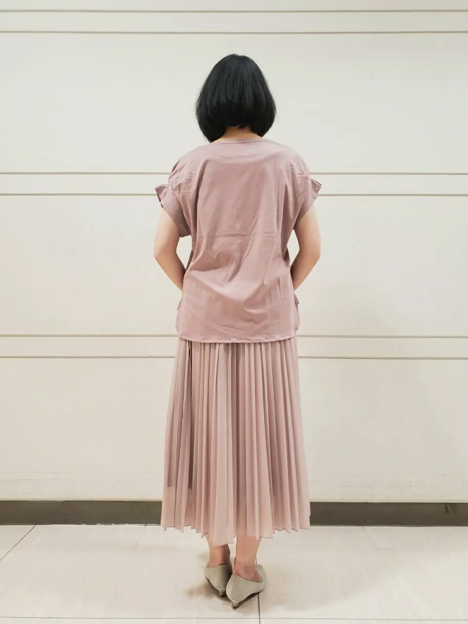 自由区 L スタッフ コーディネート画像