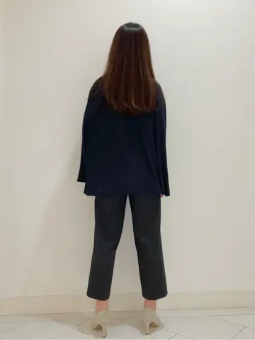 自由区 L スタッフ コーディネート画像