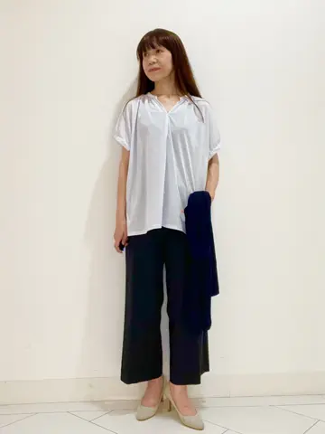 自由区 L スタッフ コーディネート画像