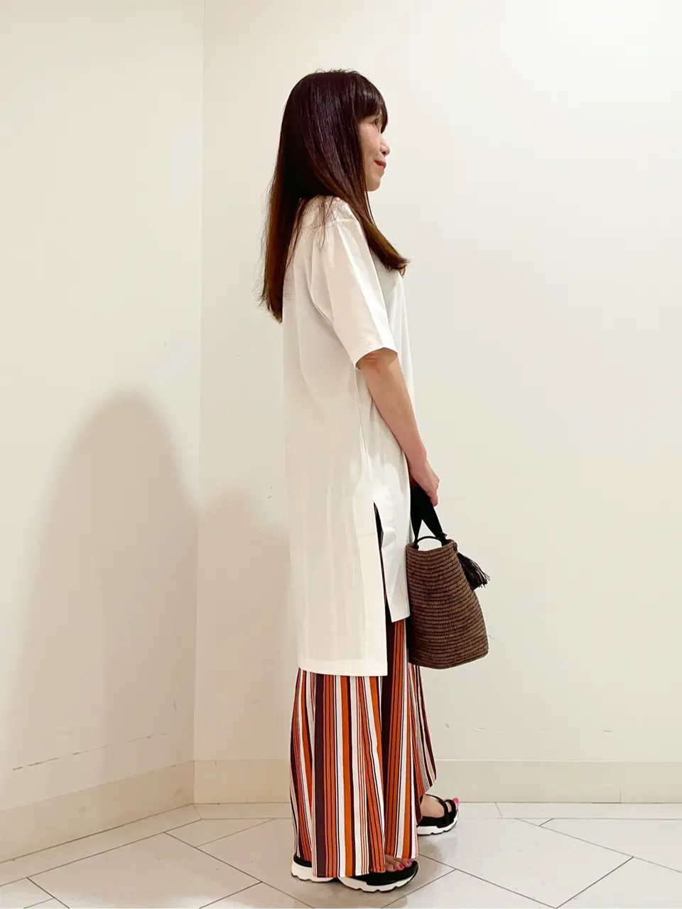 自由区 L スタッフ コーディネート画像